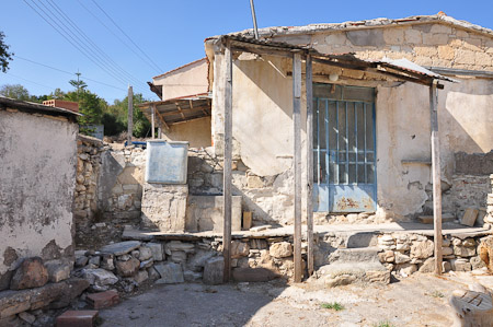 Entrance from the backyard